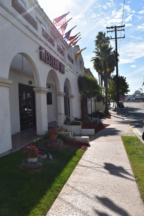 Old Town Western Inn Main image